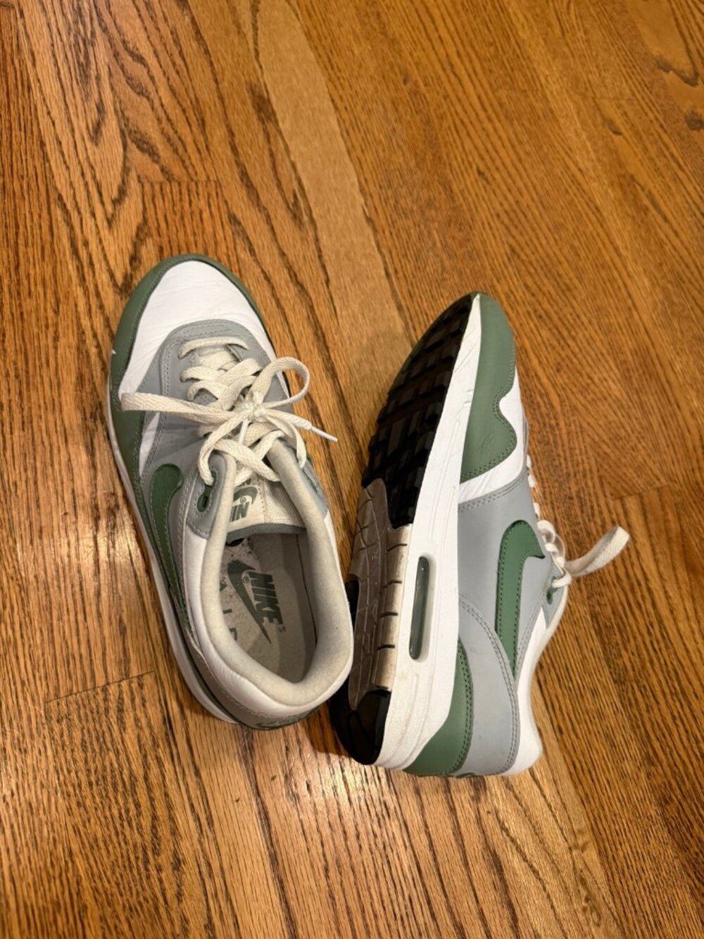 Nike Air Max 1 Green White Gray Sneakers Mens 8.5